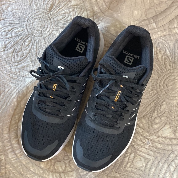 Salomon Specturs running shoes - Picture 2 of 4